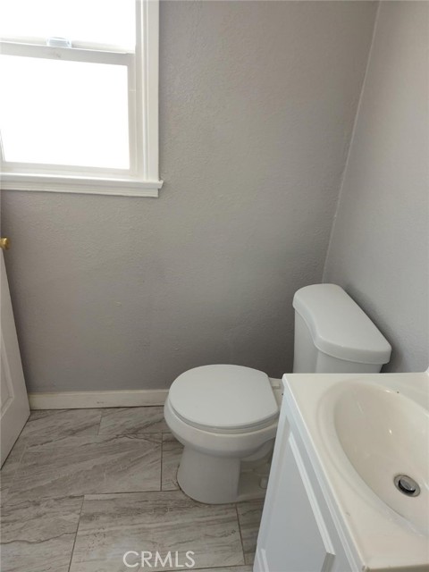 Detail Gallery Image 4 of 10 For 5411 Myrtle Ave #6,  Long Beach,  CA 90805 - 1 Beds | 1 Baths