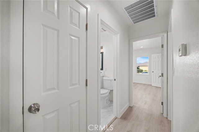 Image 18 of 37 For 2024 Grandridge Ave