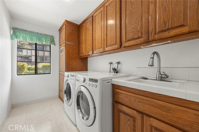 112 Morgan Ranch Road, Glendora CA: https://media.crmls.org/medias/42d1d379-6f50-4496-a6a7-ccc54545170e.jpg