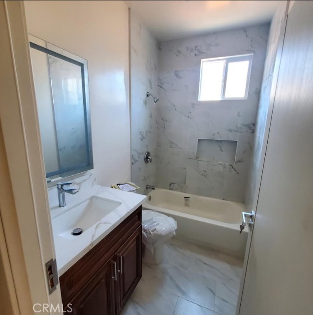 Detail Gallery Image 25 of 35 For 3765 Globe Ave, Los Angeles,  CA 90066 - – Beds | – Baths