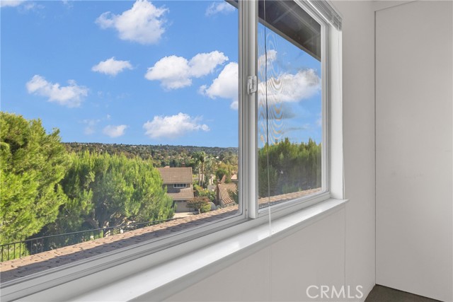 Detail Gallery Image 32 of 59 For 23496 via Breve, Mission Viejo,  CA 92691 - 4 Beds | 2/1 Baths