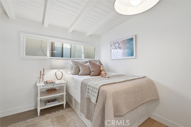 Detail Gallery Image 20 of 52 For 436 1st St, Manhattan Beach,  CA 90266 - 4 Beds | 2/1 Baths