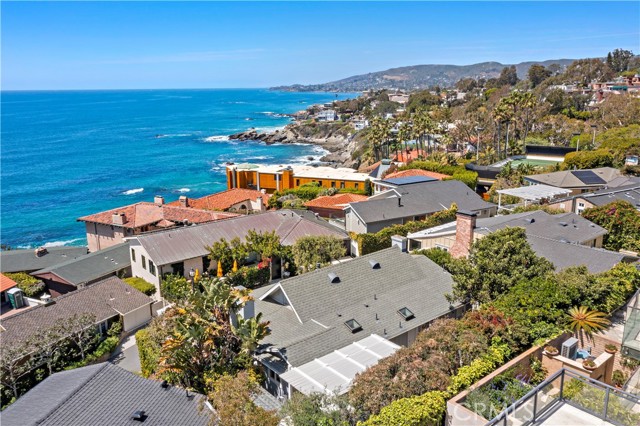 151 Rockledge, Laguna Beach, California 92651, 2 Bedrooms Bedrooms, ,Residential Lease,For Rent,151 Rockledge,CROC24003633