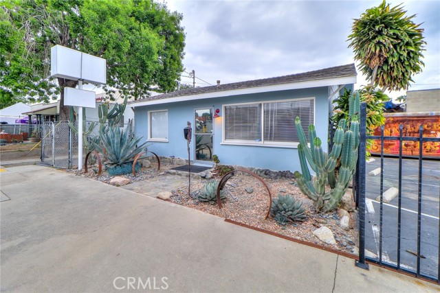 256 E Front Street, Covina, California 91723, ,Commercial Sale,For Sale,256 E Front Street,CRCV24237919