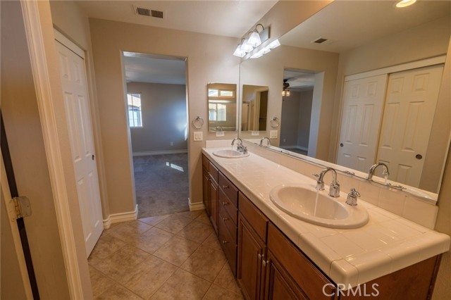 37068 Ascella Lane, Murrieta CA: https://media.crmls.org/medias/42d4beef-eaef-4c24-bdbd-aa7e36b395a4.jpg