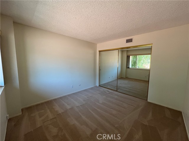 Detail Gallery Image 15 of 23 For 3804 Mainsail Cir, Westlake Village,  CA 91361 - 4 Beds | 2/1 Baths
