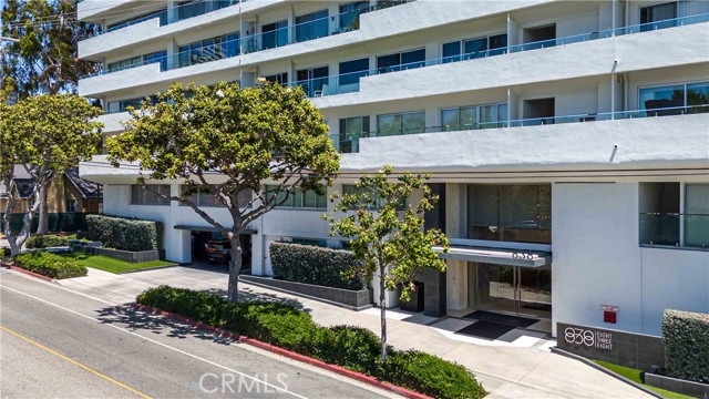 838 North Doheny, 505 photo 36