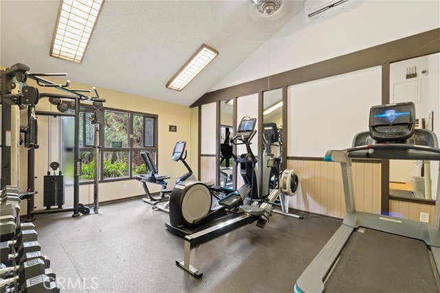 Detail Gallery Image 26 of 39 For 7890 E Spring St 13i,  Long Beach,  CA 90815 - 1 Beds | 1 Baths