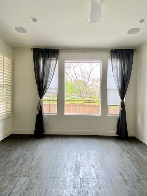 Detail Gallery Image 3 of 17 For 16 Jasmine, Lake Forest,  CA 92630 - 2 Beds | 2/1 Baths