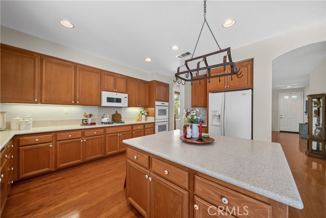 Detail Gallery Image 25 of 68 For 22262 Trinity Pl, Saugus,  CA 91390 - 5 Beds | 3 Baths