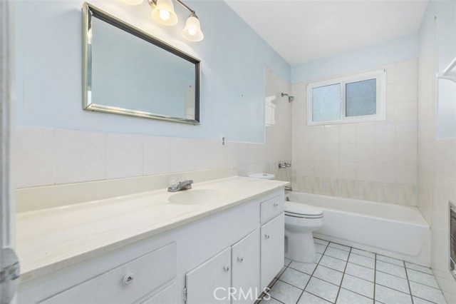 Detail Gallery Image 25 of 28 For 20159 Londelius St, Winnetka,  CA 91306 - 4 Beds | 2 Baths