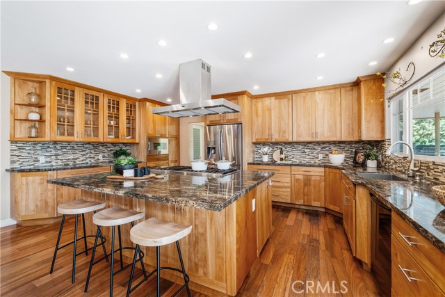 Detail Gallery Image 12 of 48 For 2120 Yucca, Fullerton,  CA 92835 - 4 Beds | 4 Baths