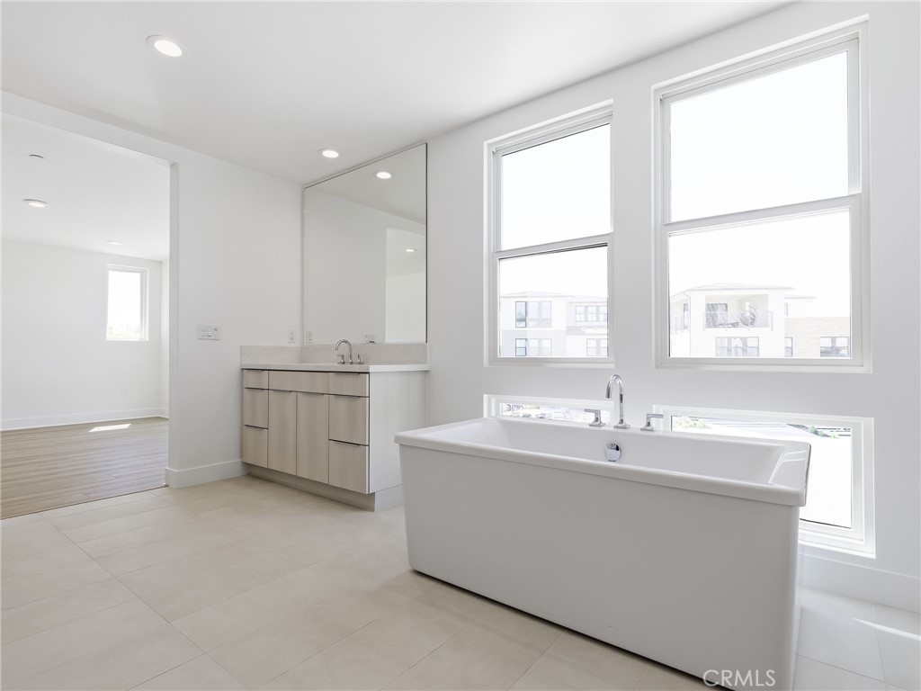 MLS #OC26160951 image #8