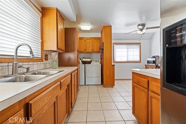 1027 Douglas Avenue photo 3