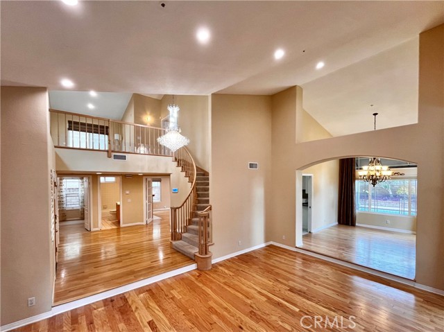 Detail Gallery Image 5 of 49 For 5666 Silver Valley, –,  CA 91301 - 4 Beds | 3 Baths