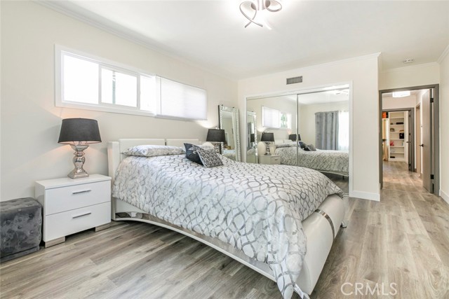 15409 Wyandotte Street, Van Nuys CA: https://media.crmls.org/medias/42d92efb-bc49-4ddf-be1c-7d9ba3490a61.jpg