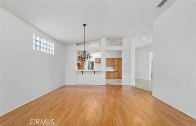 24252 Calle Artino, Murrieta CA: https://media.crmls.org/medias/42d9af25-e727-448a-baed-99fb5996a5f6.jpg