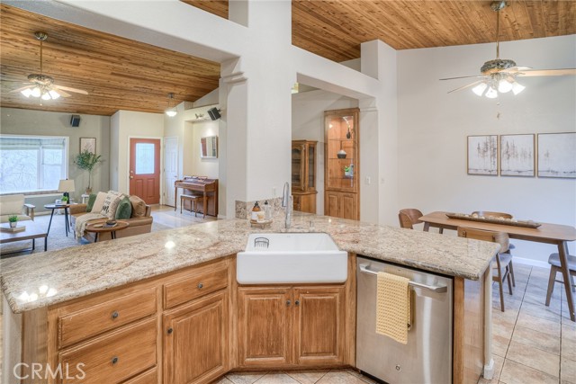 Detail Gallery Image 15 of 58 For 2950 Foothill Blvd, Oroville,  CA 95966 - 3 Beds | 3 Baths