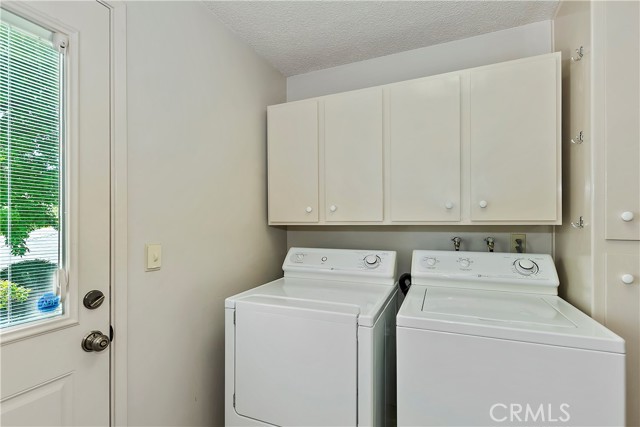 Detail Gallery Image 15 of 62 For 6600 Summit Dr, Highland,  CA 92346 - 4 Beds | 2/1 Baths