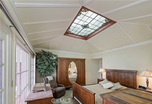 Image 34 of 73 For 4202 University