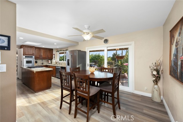 1481 Kensington Drive, Fullerton CA: https://media.crmls.org/medias/42dac278-d39b-4dab-a4f5-6bb01ece30f3.jpg
