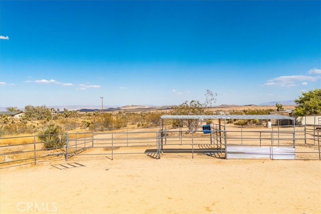 Detail Gallery Image 59 of 74 For 1090 Jemez Trl, Yucca Valley,  CA 92284 - 2 Beds | 2 Baths