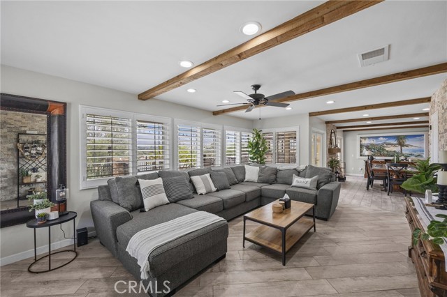 19151 Diplomat Avenue, Corona CA: https://media.crmls.org/medias/42dd6f7c-7514-42eb-81e5-1cb87d0666dd.jpg
