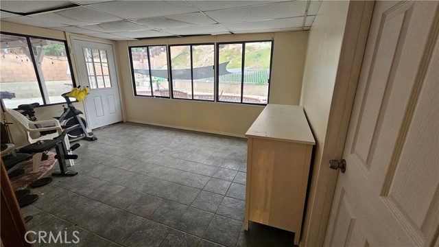 Detail Gallery Image 20 of 24 For 19668 Crystal Springs Ct, Newhall,  CA 91321 - 3 Beds | 2 Baths