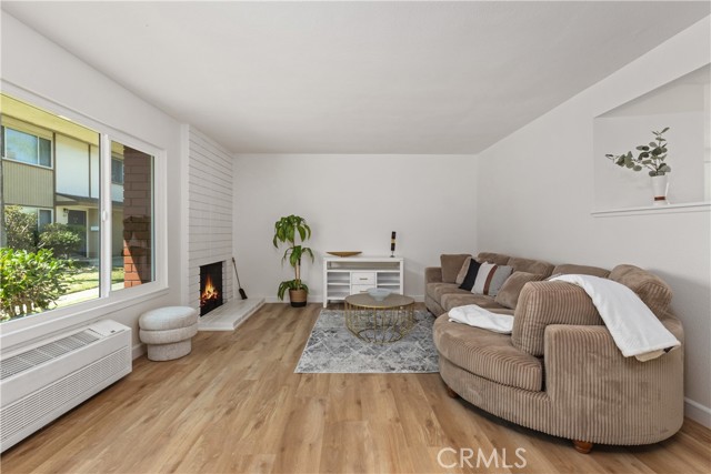 1722 Mitchell Avenue, Tustin CA: https://media.crmls.org/medias/42de7f44-40c4-4eb4-abe2-ccc079acb175.jpg
