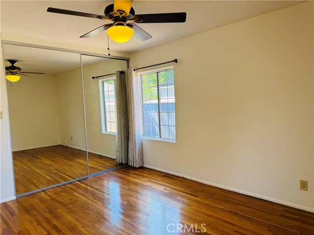 6002 Greenbush Avenue, Valley Glen CA: https://media.crmls.org/medias/42de8877-db8f-4e4b-a1b1-5e869b94ba20.jpg