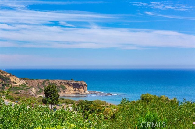 Detail Gallery Image 1 of 1 For 6116 Arrowroot, Rancho Palos Verdes,  CA 90275 - 2 Beds | 3 Baths