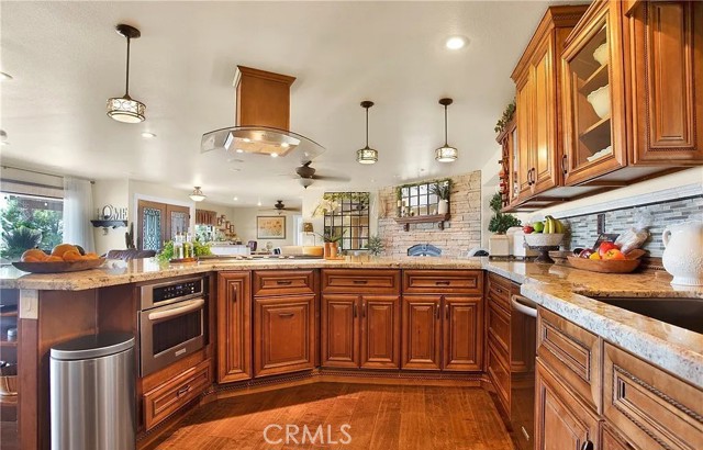 8686 Capelin Road, Phelan CA: https://media.crmls.org/medias/42df37b6-fa48-445a-848c-5d8fd53b63c0.jpg