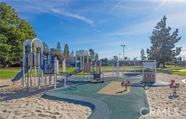 MLS #OC25162222 img 26