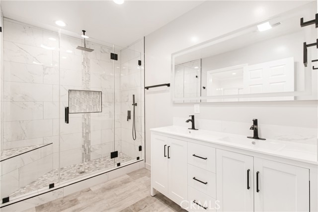 10915 Whitaker Avenue, Granada Hills CA: https://media.crmls.org/medias/42e07a66-a707-4327-aadf-22214ca514d4.jpg