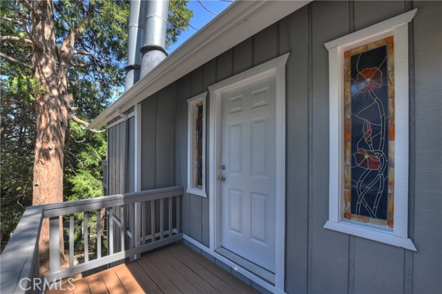 Detail Gallery Image 4 of 45 For 197 Weisshorn Dr, Crestline,  CA 92325 - 4 Beds | 3 Baths