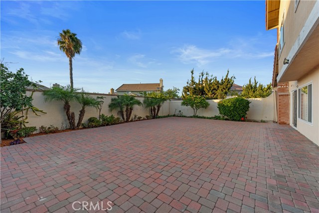 5 Bed Home for Sale in Irvine, California