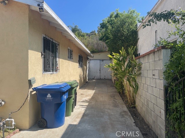 1153 Isabel Street, Los Angeles CA: https://media.crmls.org/medias/42e181e8-f782-4157-a8fc-4e342e354b95.jpg