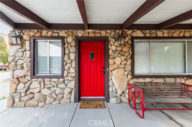 Detail Gallery Image 2 of 30 For 233 Glen Avon Dr, Cedar Glen,  CA 92321 - 4 Beds | 3 Baths