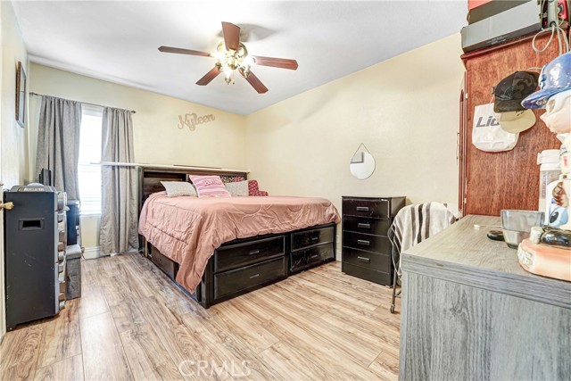 Detail Gallery Image 17 of 33 For 810 E 87th, Los Angeles,  CA 90002 - 4 Beds | 2 Baths