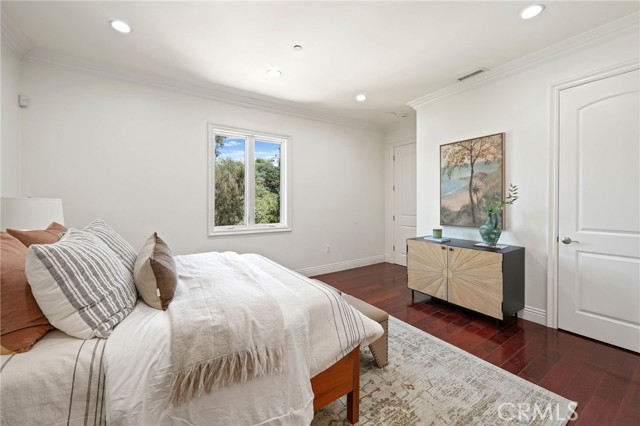 Detail Gallery Image 15 of 64 For 3115 Ellington, Los Angeles,  CA 90068 - 4 Beds | 4 Baths