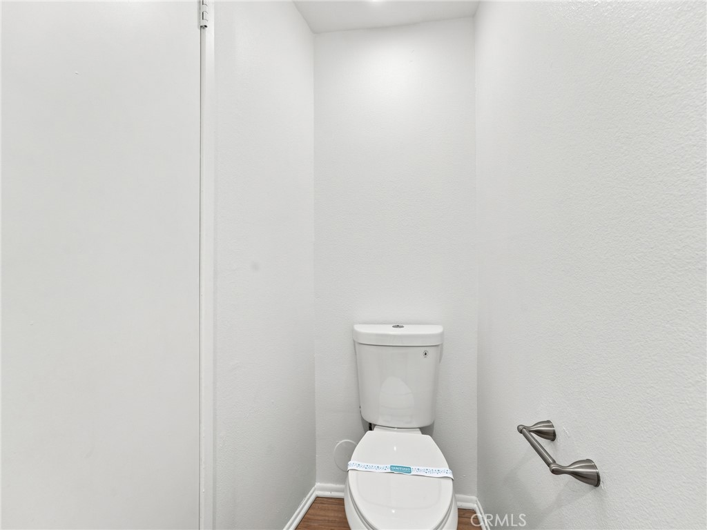 https://media.crmls.org/medias/42e33c68-2609-4947-9a4a-b666cd003170.jpg?preset=X-Large