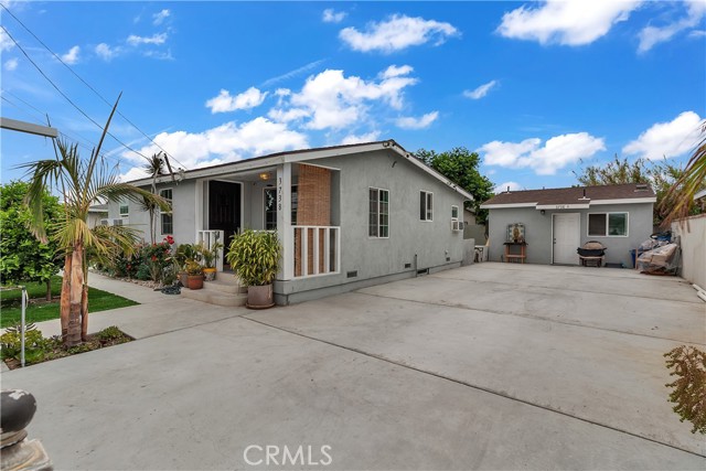 3738 A Ahern Drive, Baldwin Park CA: https://media.crmls.org/medias/42e34710-14e3-4c99-925a-f0adeab17a53.jpg