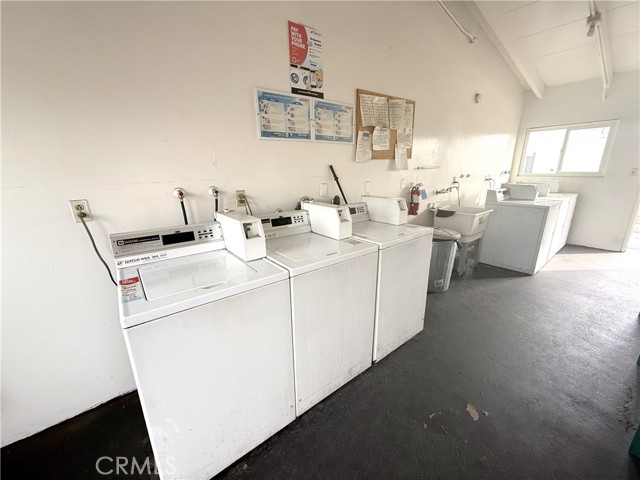 Detail Gallery Image 15 of 38 For 185 N Eucalyptus #53,  Rialto,  CA 92376 - 2 Beds | 1 Baths