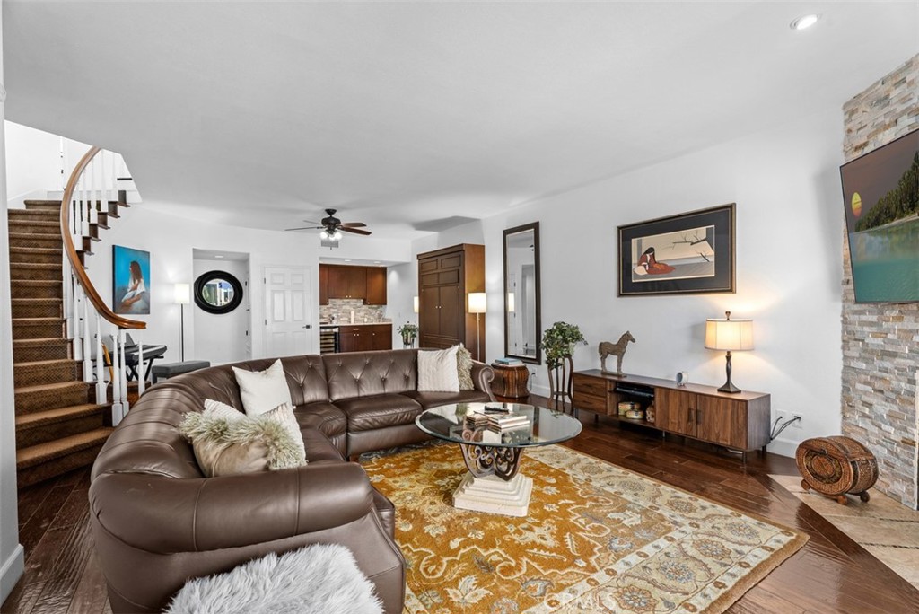 MLS #OC25259216 image #22