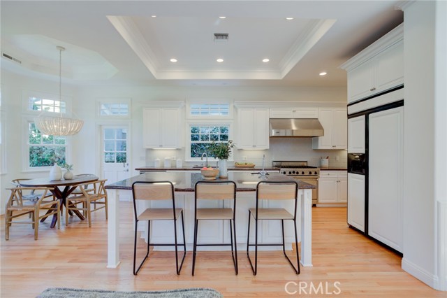 2905 Poinsettia Avenue, Manhattan Beach, California 90266, 5 Bedrooms Bedrooms, ,4 BathroomsBathrooms,Residential,Sold,Poinsettia,SB22039564