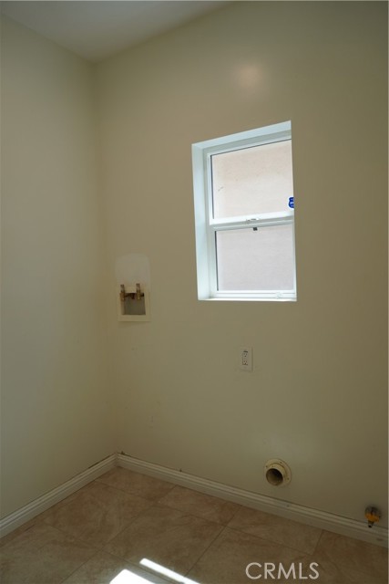 Detail Gallery Image 16 of 20 For 5611 Lemon, Long Beach,  CA 90805 - 3 Beds | 2 Baths