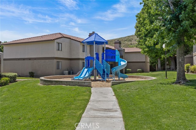 1265 Kendall Drive, San Bernardino CA: https://media.crmls.org/medias/42e4228d-668a-41c6-945b-bcc9fb33b531.jpg