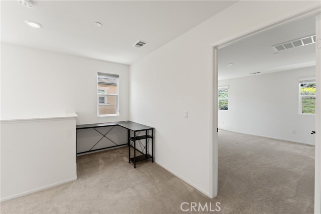 Detail Gallery Image 16 of 41 For 17100 Gray Pine Pl, San Bernardino,  CA 92407 - 3 Beds | 2/1 Baths