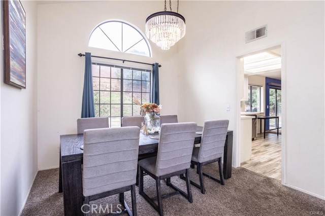 Detail Gallery Image 6 of 29 For 3108 Wellington Dr, Palmdale,  CA 93551 - 4 Beds | 3 Baths