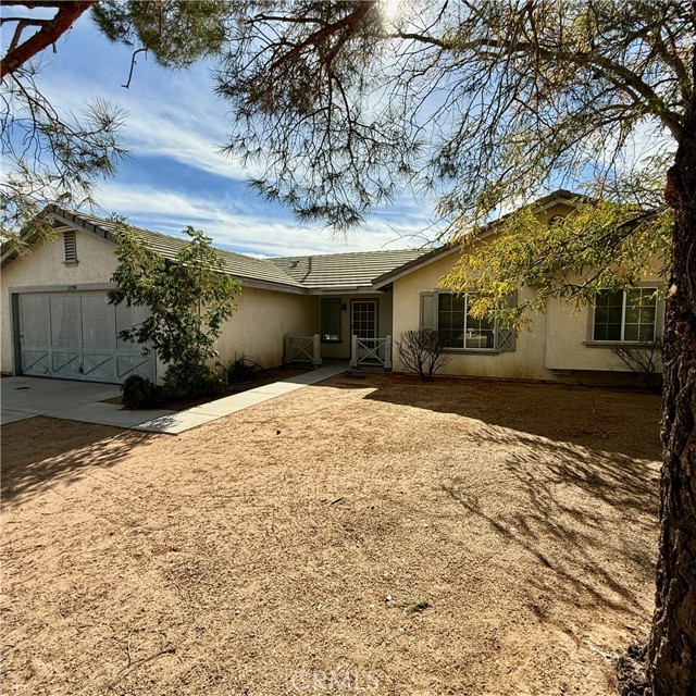 Detail Gallery Image 1 of 43 For 22594 Cuyama Ct, Apple Valley,  CA 92307 - 3 Beds | 2 Baths